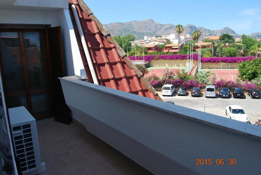 Baia Degli Dei Daire Giardini Naxos Oda fotoğraf